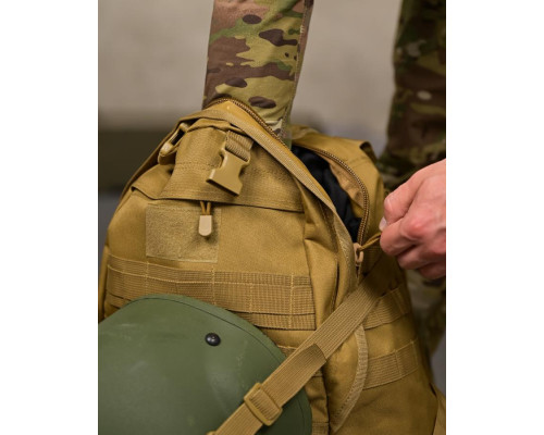РЮКЗАК З ТРИМАЧЕМ ДЛЯ ШЛЕМУ BADGER OUTDOOR GUNNY 45Л РН3122