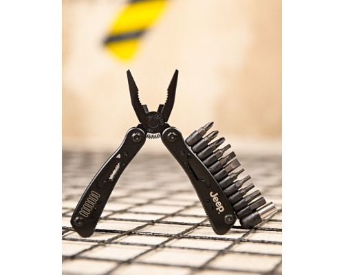 Мультитул Jeep total black ВТ7557