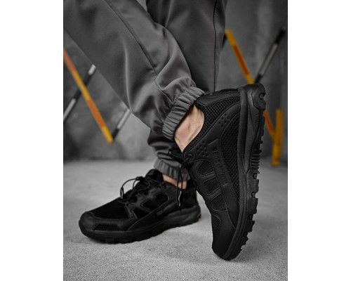 Чоловічі кросівки TRAXION   кросівки black  ДЛ6257